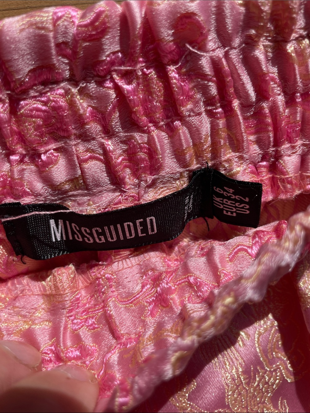 Missguided Pink & Gold Dragon Brocade Cargo Jogger Pants – US 2 - Picture 2 of 11